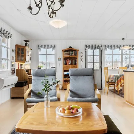 Cozy In With Wifi
